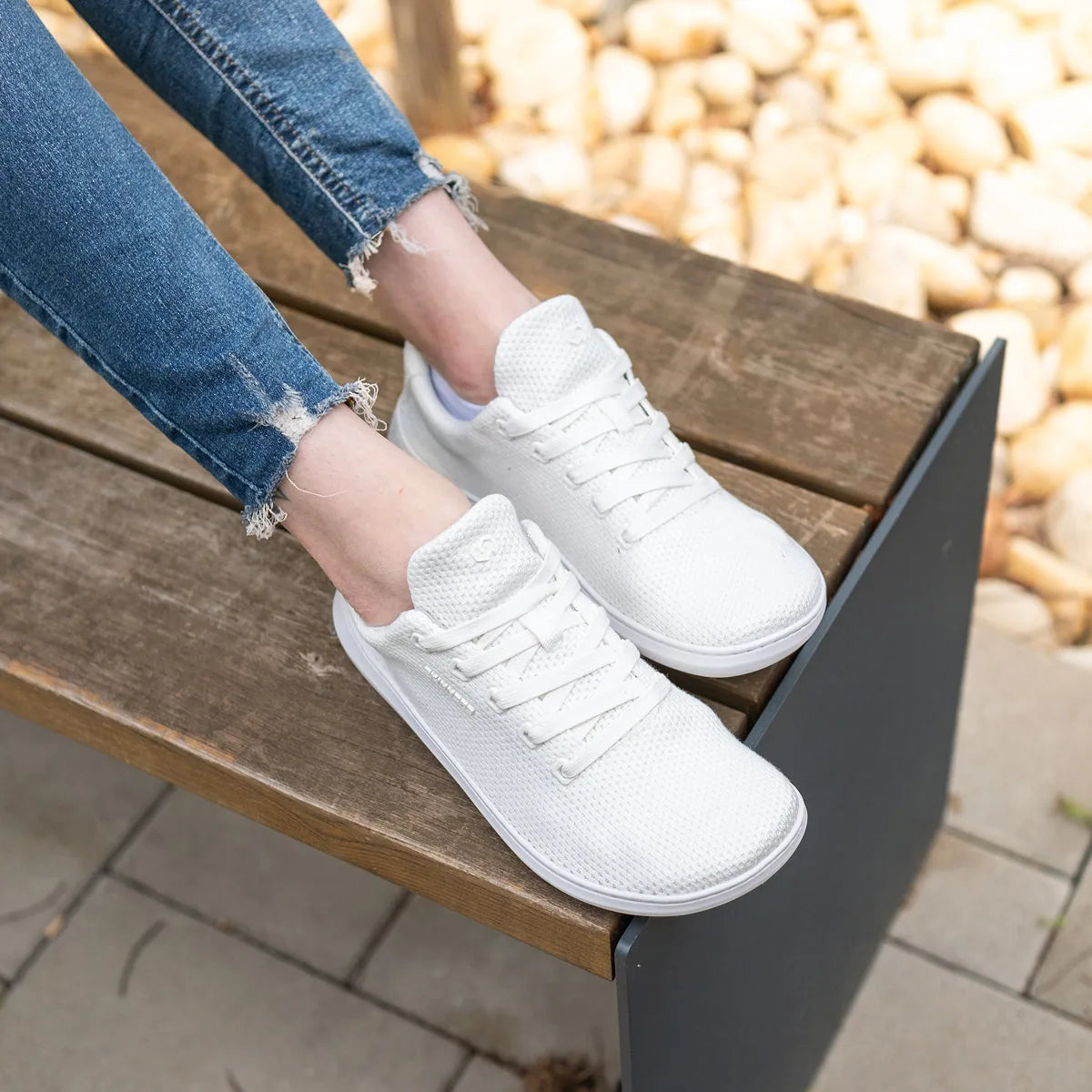 skinners_globetrotter_white_4
