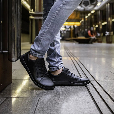 skinners_moonwalker_all_black_3