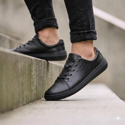 Walker Black/Black – zachráň topánku