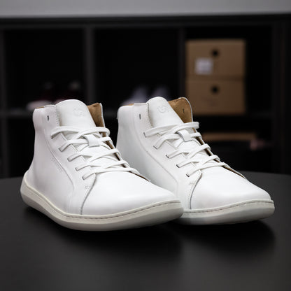 Moonwalker High Top White – zachraň botu