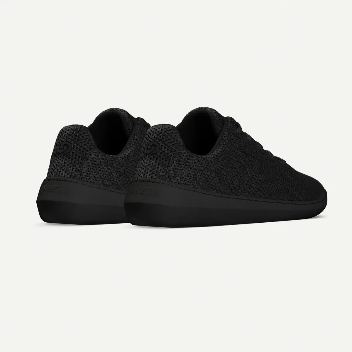 skinners_globetrotter_ii_true_black_black_back